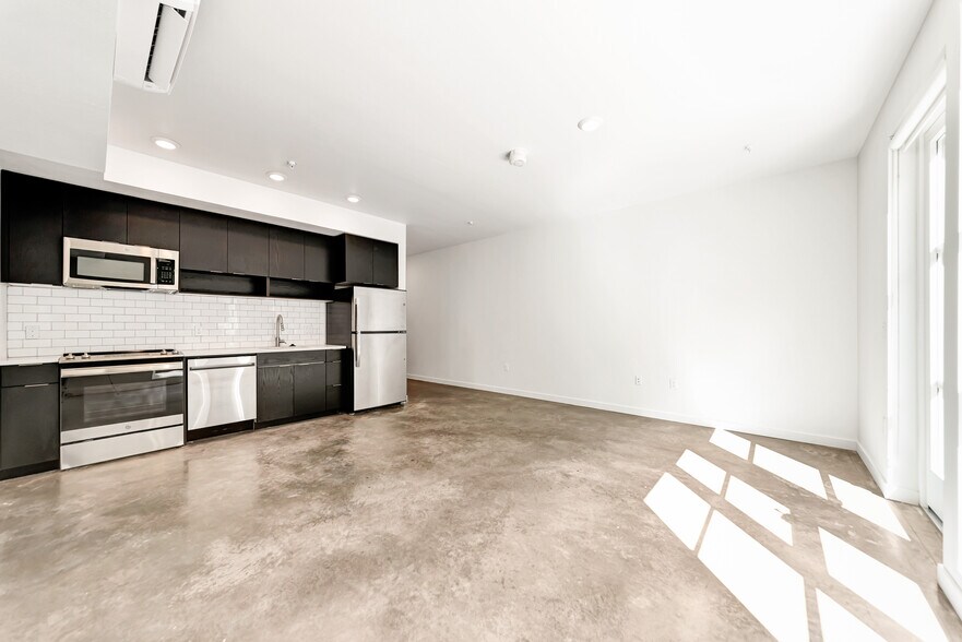 More Photos Of 4750 N Albina Ave, Portland Apartments For Sale
