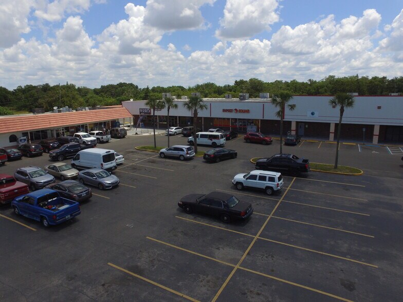 More Photos Of 11022-11130 S US Highway 41, Gibsonton Storefront Retail Office For Lease