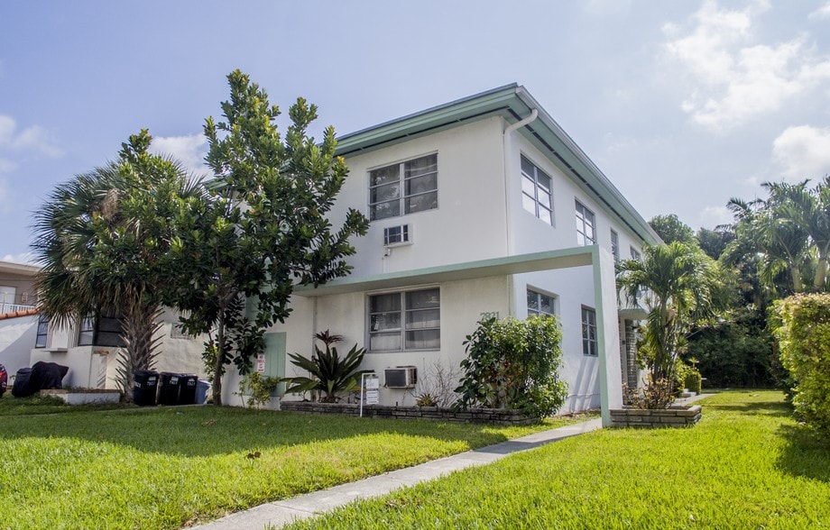 Primary Photo Of 7821 Byron Ave, Miami Beach Apartments For Sale
