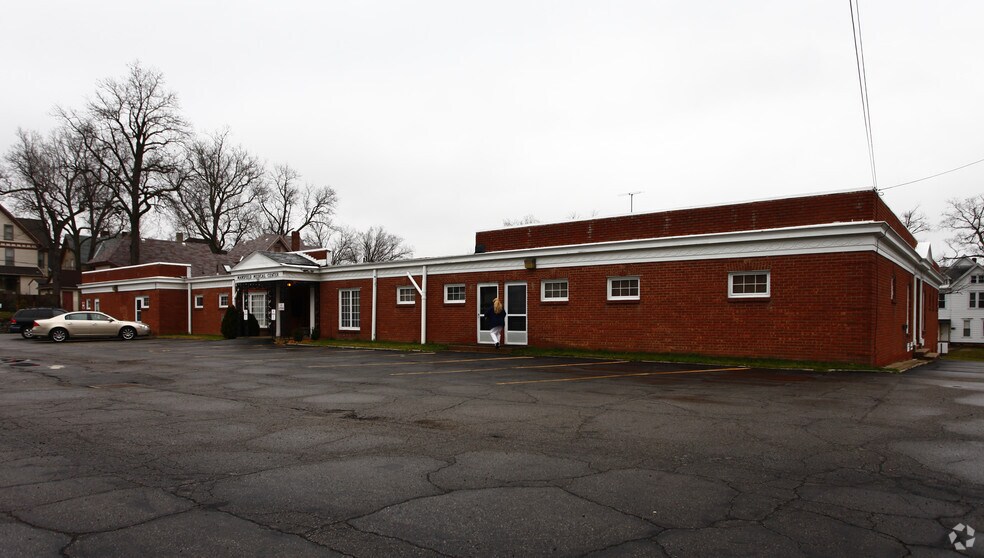 More Photos Of 120 Sturges Ave, Mansfield Medical For Sale