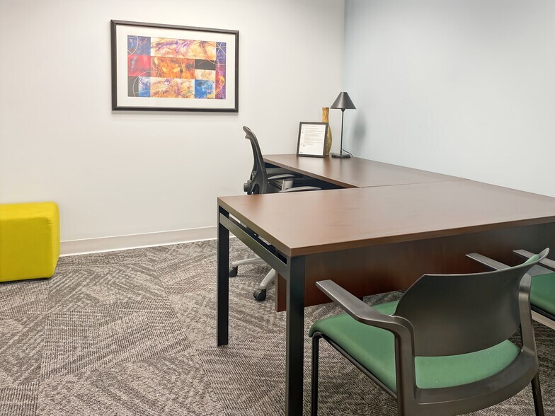 More Photos Of 4320 Winfield Rd, Warrenville Coworking Space