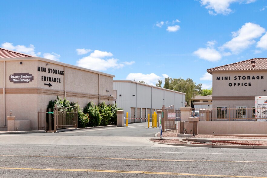 Primary Photo Of 13551 W Glendale Ave, Glendale Self Storage For Sale