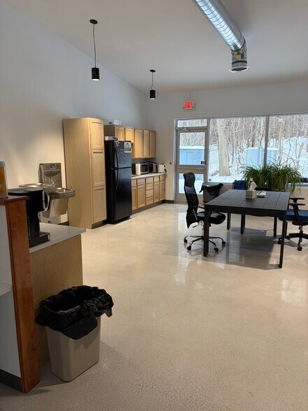 More Photos Of 5735 Bella Rosa Blvd, Independence Township Office For Lease