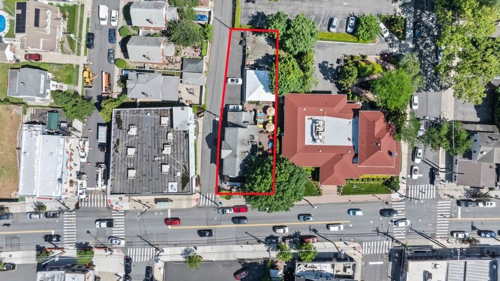 More Photos Of 585 Forest Ave, Staten Island Restaurant For Sale