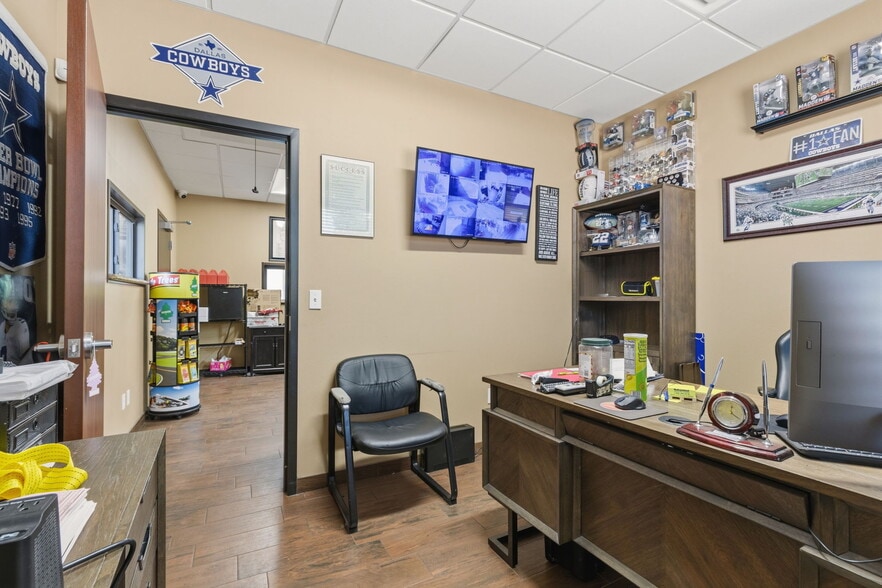More Photos Of 12111 Cypress North Houston Rd, Cypress Carwash For Sale