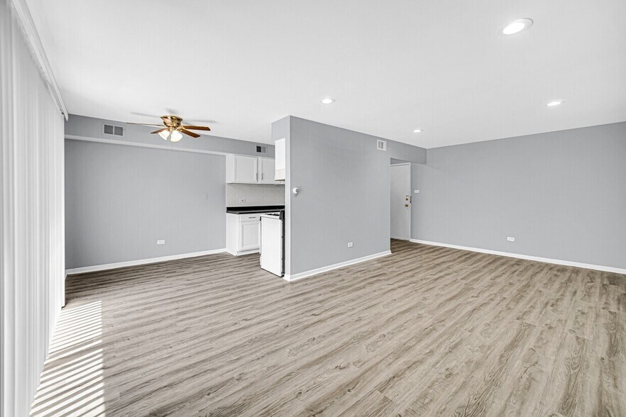 More Photos Of 725 E Glenwood Lansing Rd, Glenwood Apartments For Sale