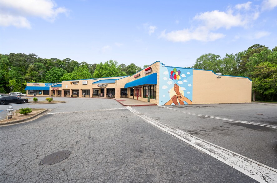 More Photos Of 3435-3461 Roosevelt Hwy, Red Oak Storefront For Lease