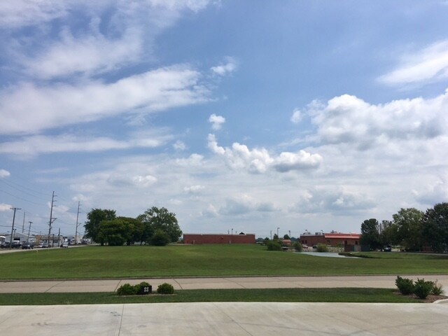 More Photos Of Waterford Plaza Lots, Evansville Land For Sale