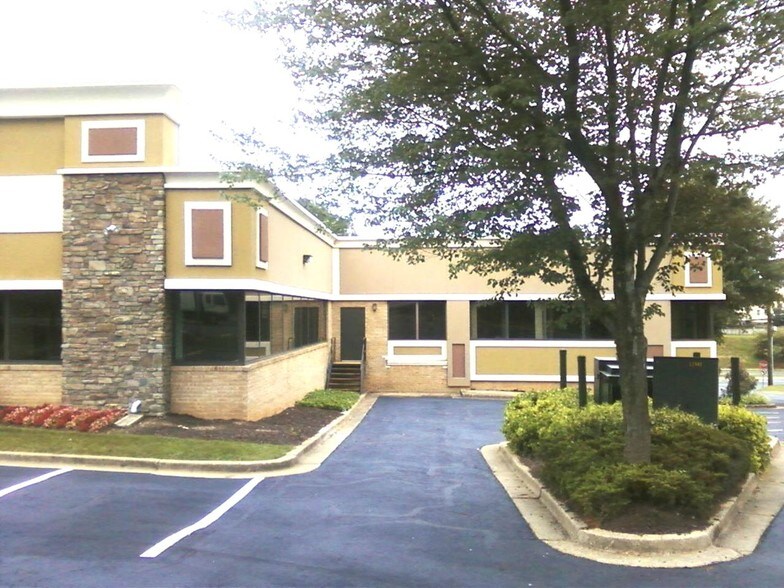 More Photos Of 12401 Middlebrook Rd, Germantown Office For Lease