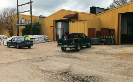 More Photos Of 109 NW 2nd St, Smithville Unknown For Lease