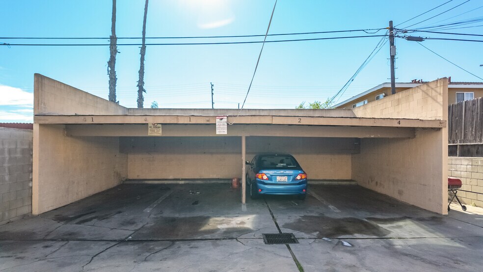 More Photos Of 3508 W 113th St, Inglewood Apartments For Sale
