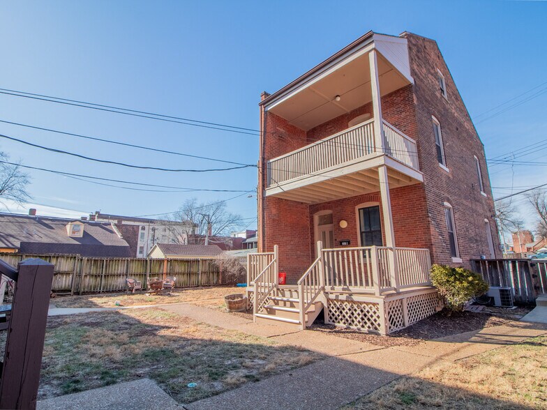 More Photos Of 2007 S 11th St, Saint Louis Apartments For Sale
