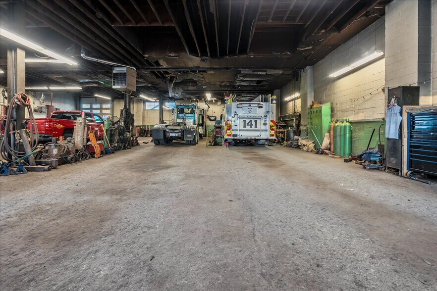 More Photos Of 368 Central Ave, Albany Auto Repair For Sale