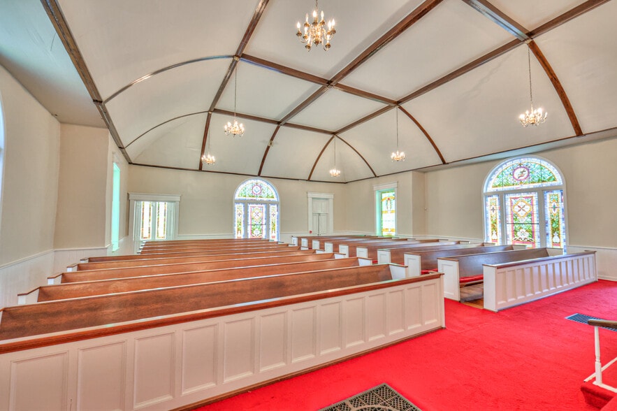 More Photos Of 228 S Military Ave, Lawrenceburg Religious Facility For Sale