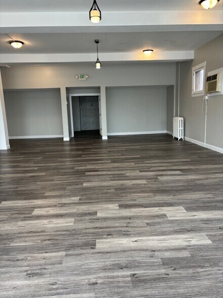 More Photos Of 1828 Indianapolis Blvd, Whiting Apartments For Lease