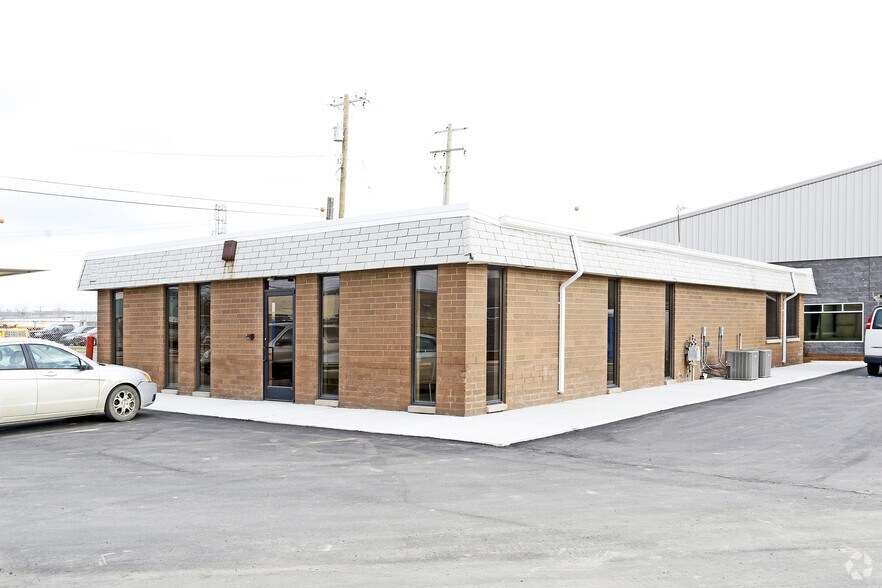 Primary Photo Of 2200 Holland St, Birmingham Office For Sale