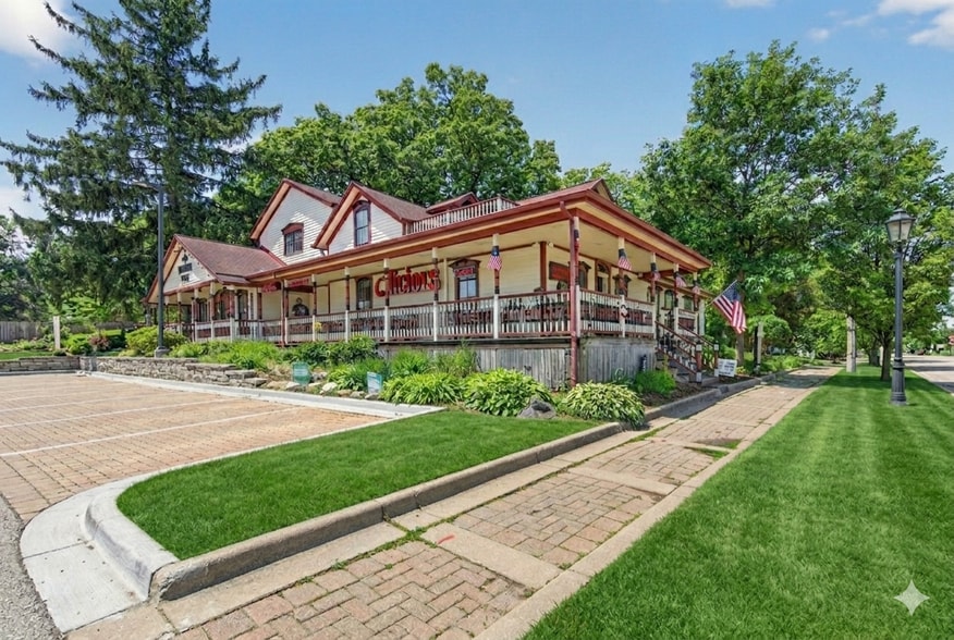 More Photos Of 211 W Railroad Ave, Bartlett Storefront Retail Residential For Sale