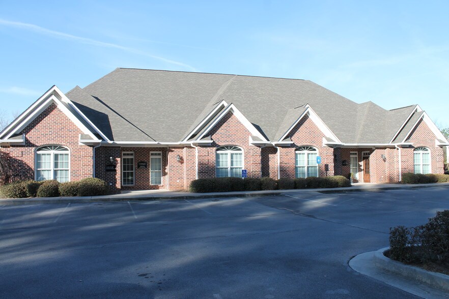 More Photos Of 111 Laurel Creek Rd Se, Calhoun Medical For Lease