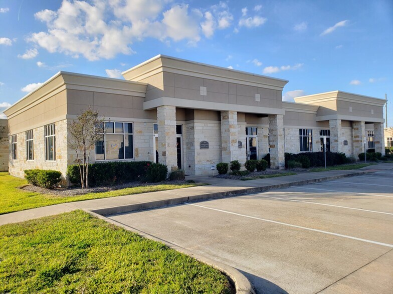 More Photos Of 440 Cobia Dr, Katy Office For Lease