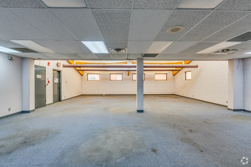 More Photos Of 111 E 7th St, Chattanooga Storefront Retail Office For Sale