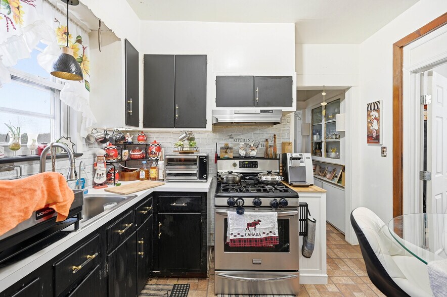 More Photos Of 775 Nepperhan Ave, Yonkers Multifamily For Sale