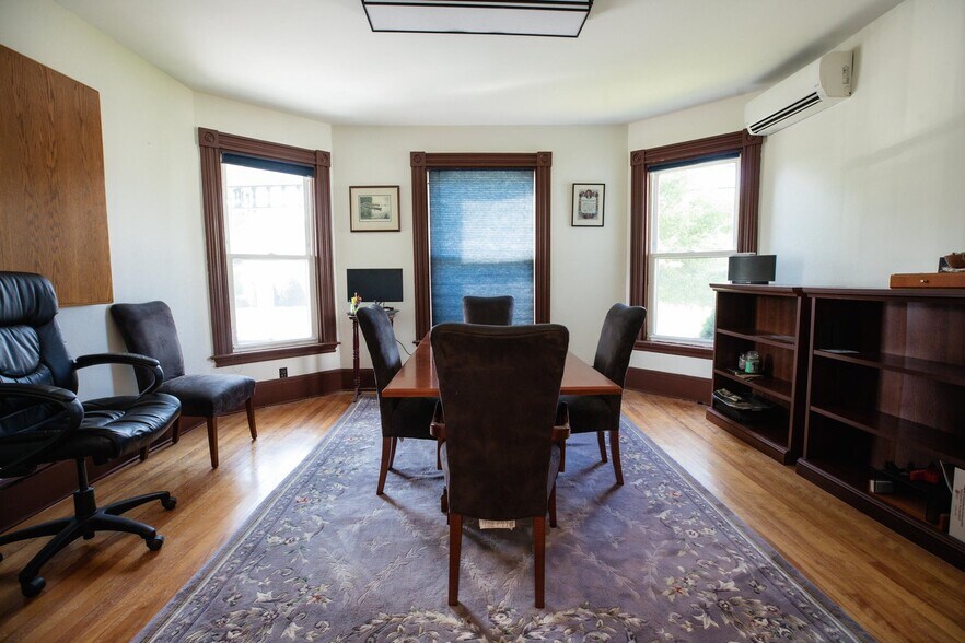 More Photos Of 293 State St, Bangor Office For Sale
