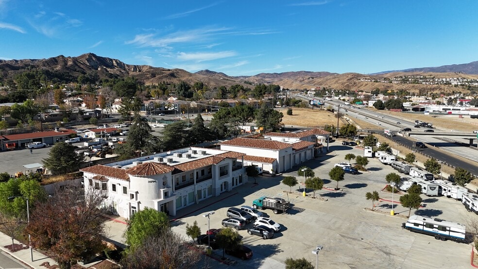 More Photos Of 31280-31294 The Old Road, Castaic General Retail For Sale