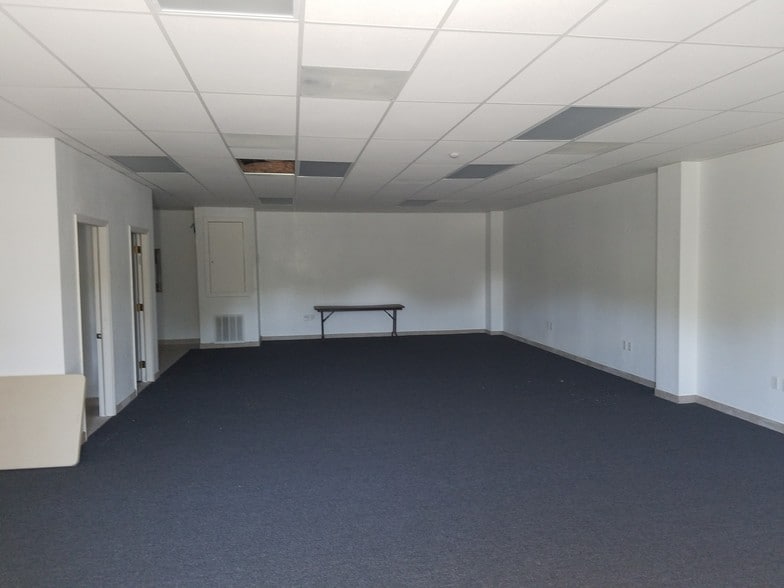 More Photos Of 15802 Lee Rd, Humble Office For Lease
