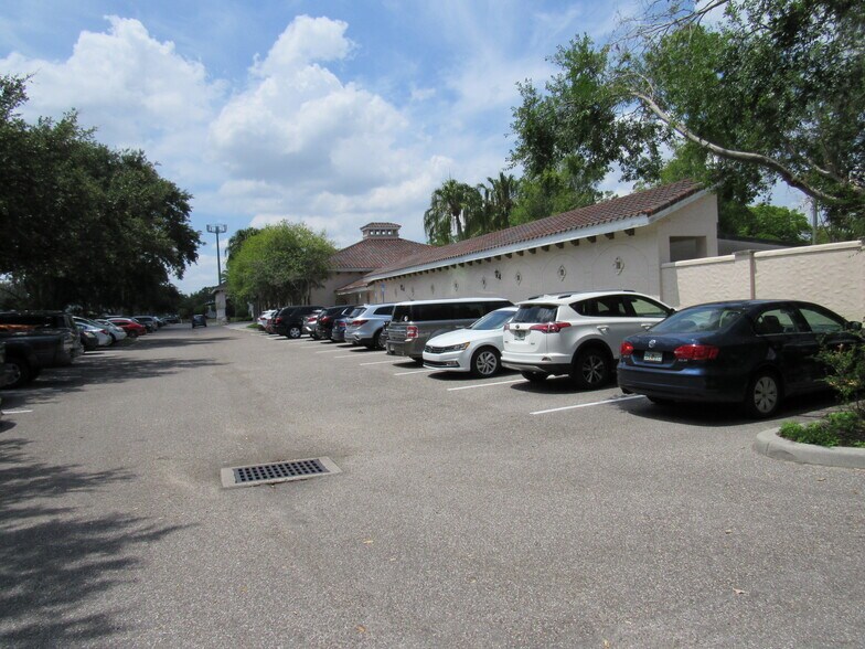 More Photos Of 1605 W Fairbanks Ave, Winter Park Medical For Sale