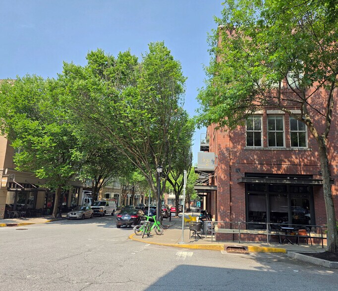 More Photos Of 488 Bartram St, Atlanta Flex For Lease