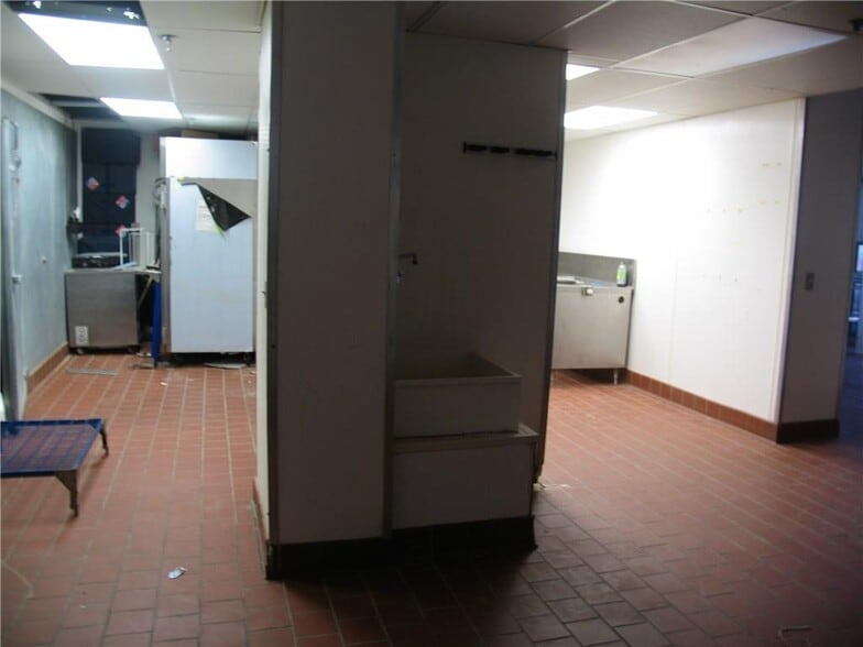 More Photos Of 845 N Main St, Providence Medical For Sale