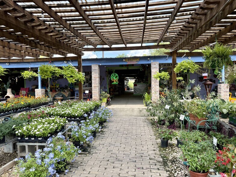 More Photos Of 20698 Eva St, Montgomery Garden Center For Lease