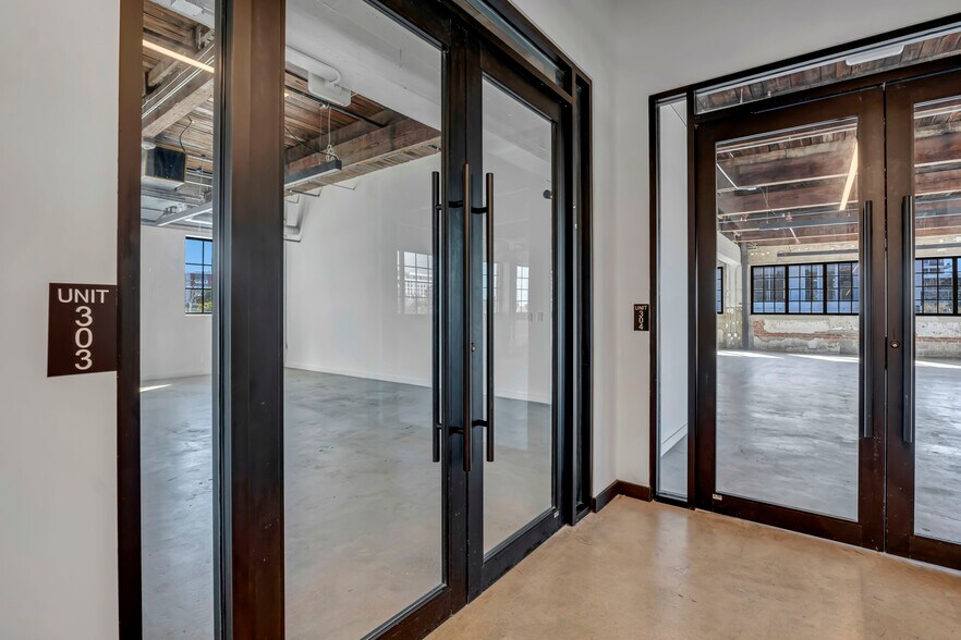 More Photos Of 2509 N Miami Ave, Miami Loft Creative Space For Lease