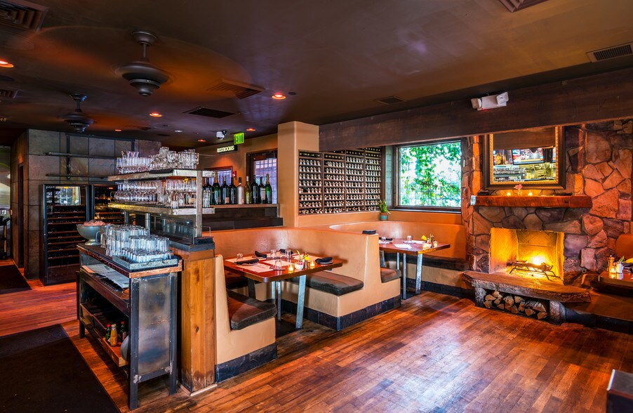 More Photos Of 6335 N 16th St, Phoenix Restaurant For Sale