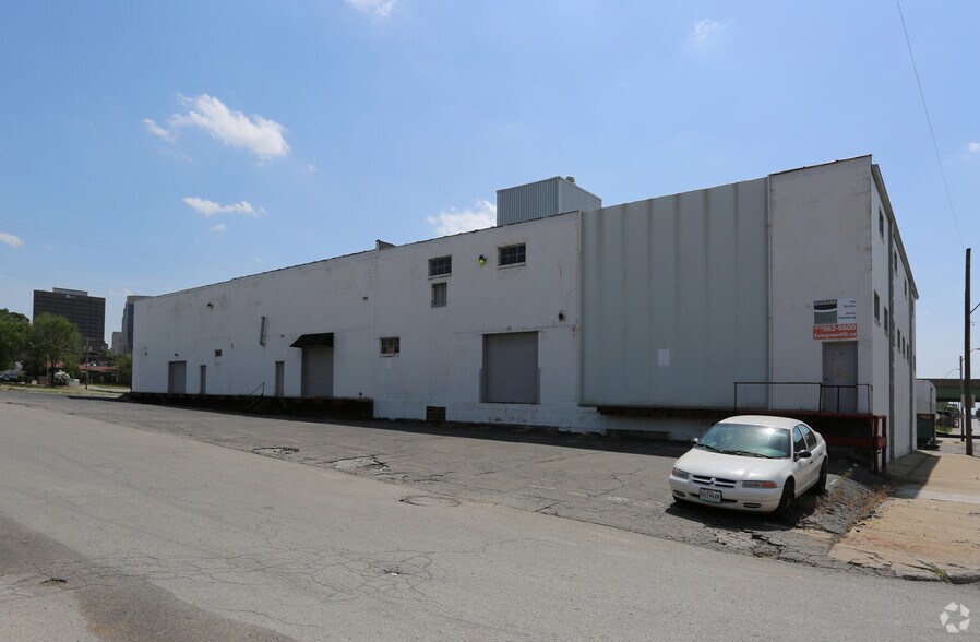 More Photos Of 300 S Holmes St, Kansas City Warehouse For Sale