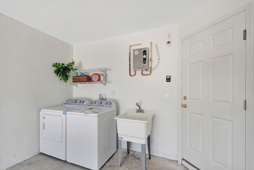 More Photos Of 3871 Patio Ct, Lake Worth Apartments For Sale