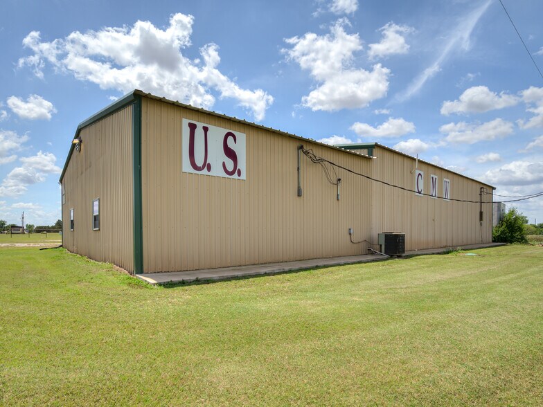 More Photos Of 22514 2930 rd, Kingfisher Industrial For Sale