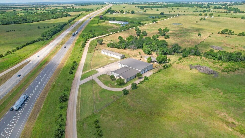 More Photos Of 350 Nails Crossing Rd, Caddo Warehouse For Sale