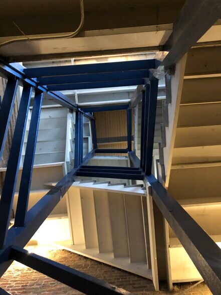 More Photos Of 1648 W Kinzie St, Chicago Loft Creative Space For Sale