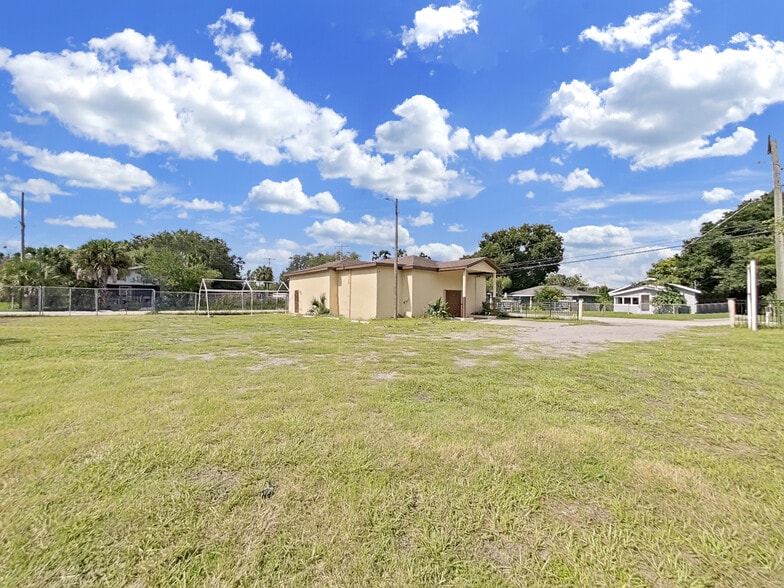 More Photos Of 4501 N 42nd St, Tampa Religious Facility For Sale