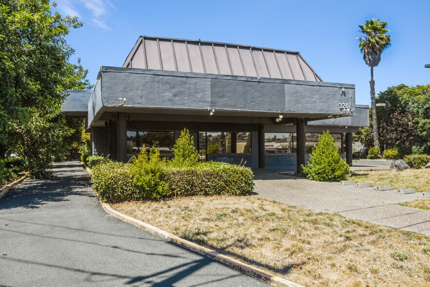 More Photos Of 3201 Sonoma Blvd, Vallejo Fast Food For Sale
