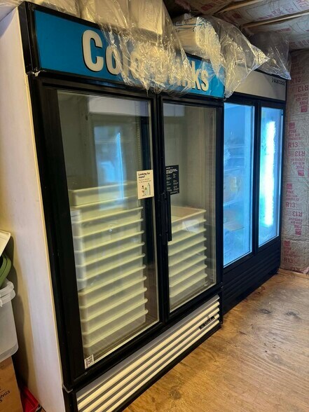 More Photos Of 239 Main St, Bluff City Restaurant For Sale