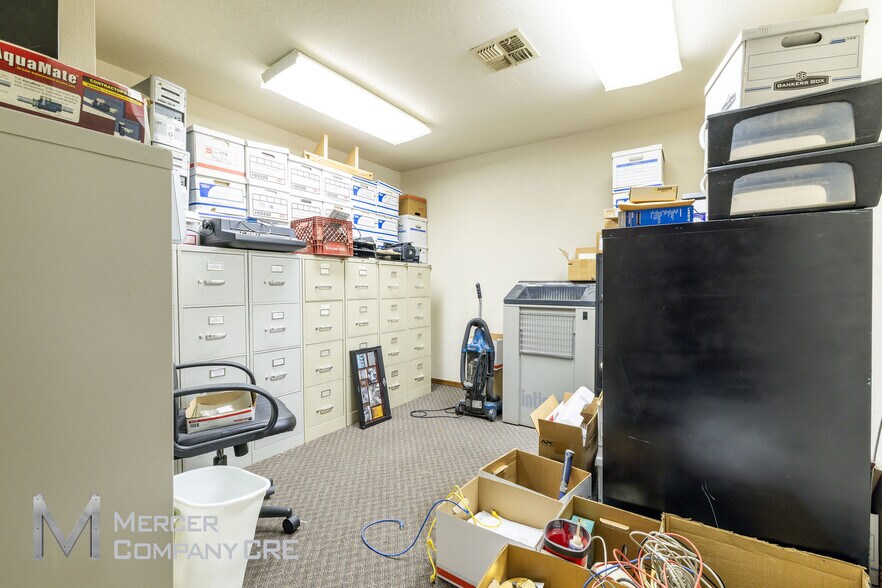 More Photos Of 10316 Greenbriar Pl, Oklahoma City Office For Sale