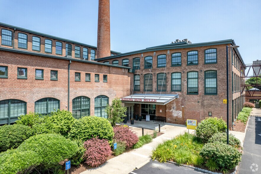 Primary Photo Of 166 Valley St, Providence Apartments For Sale