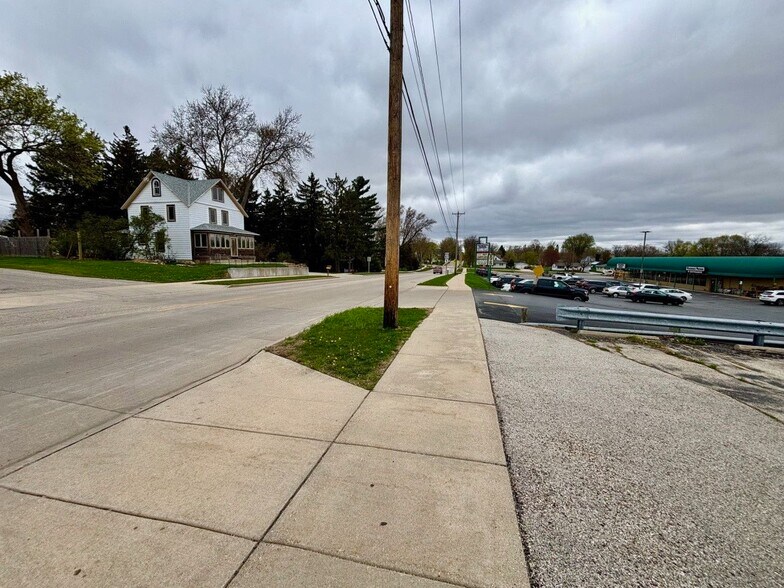 More Photos Of 676 Grand Ave, Hartford Fast Food For Sale