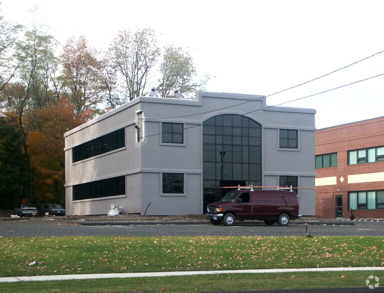 More Photos Of 282 State St, North Haven Office For Lease