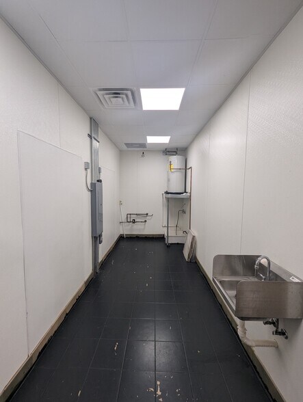 More Photos Of 407 S 4th St, Dunlap Storefront Retail Office For Sale