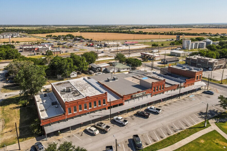 More Photos Of 116 S Second St, Venus Storefront Retail Office For Sale