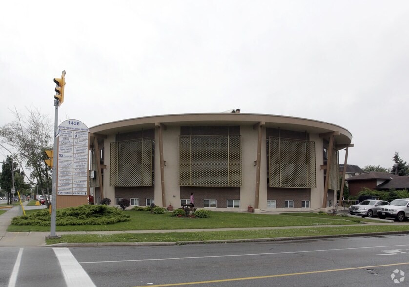 More Photos Of 1436 Royal York Rd, Toronto Medical For Lease