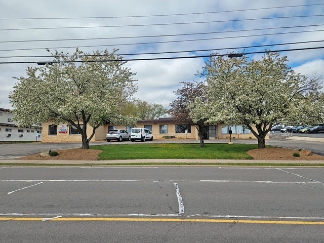 Primary Photo Of 510 N Saint Joseph Ave, Marshfield Medical For Sale